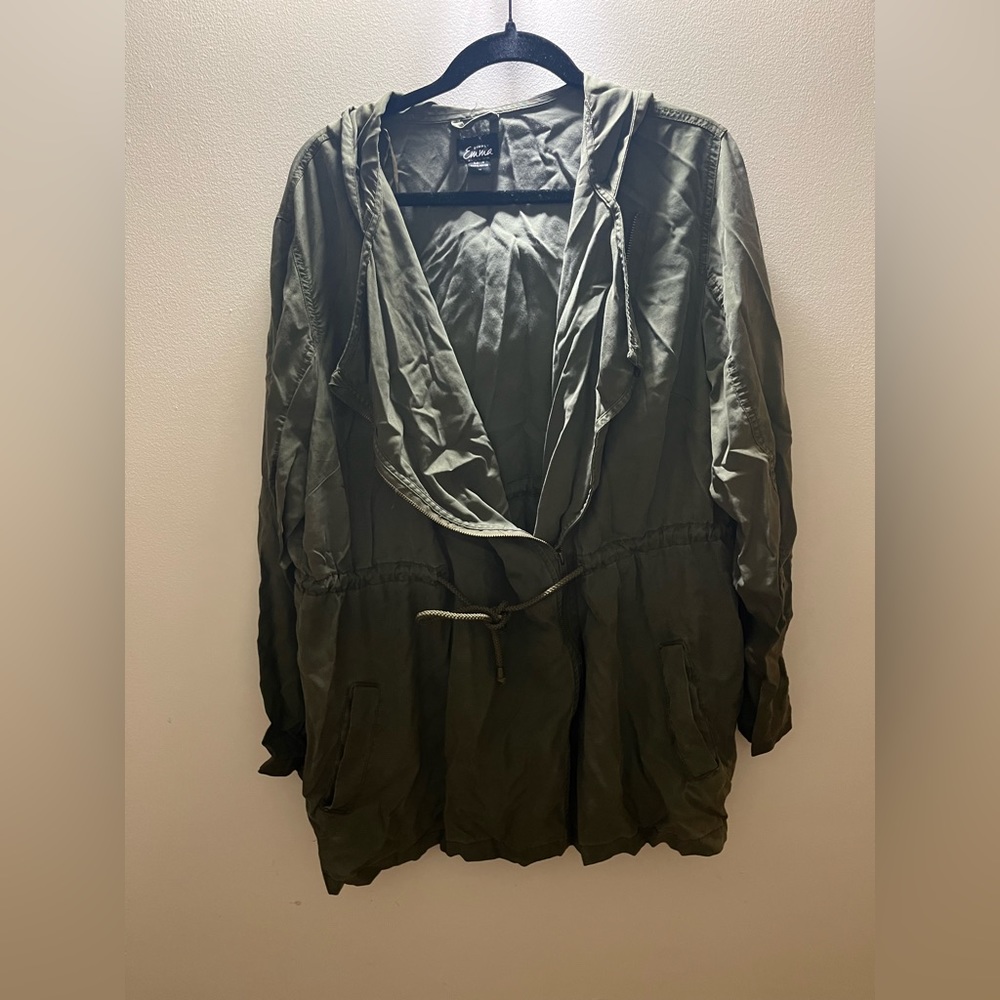 Asymmetrical jacket
